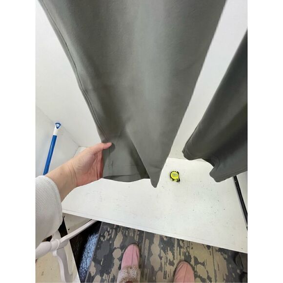 Lululemon Gray Sage On The Fly Pants Size 10 - Picture 5 of 10